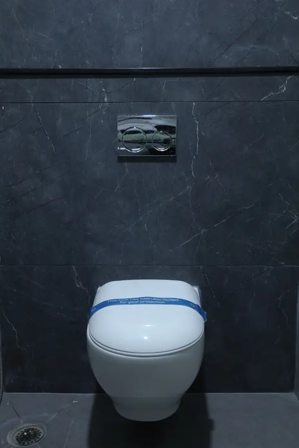 Modern Bathroom